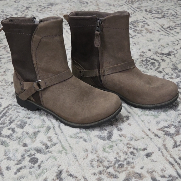 Eddie Bauer Covey Brown Suede Ankle Booties - Picture 1 of 6